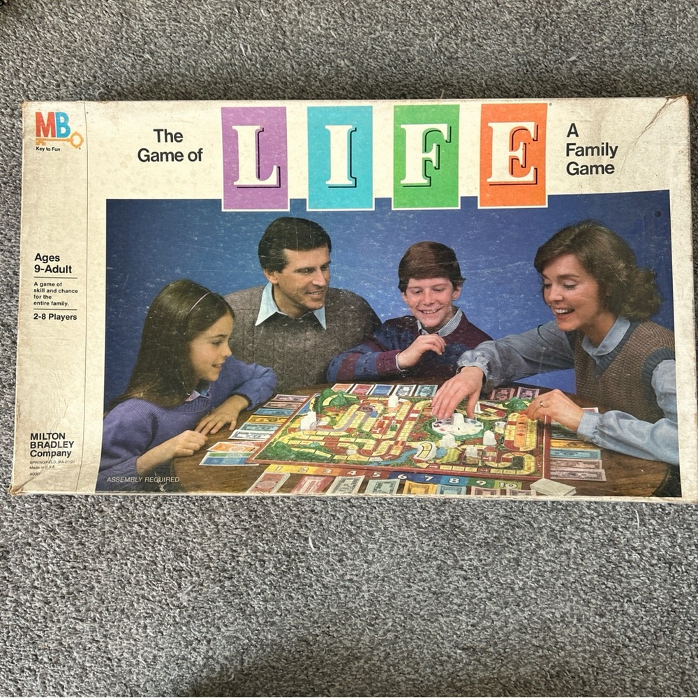 Vintage The Game of Life Board Game - Multicolor